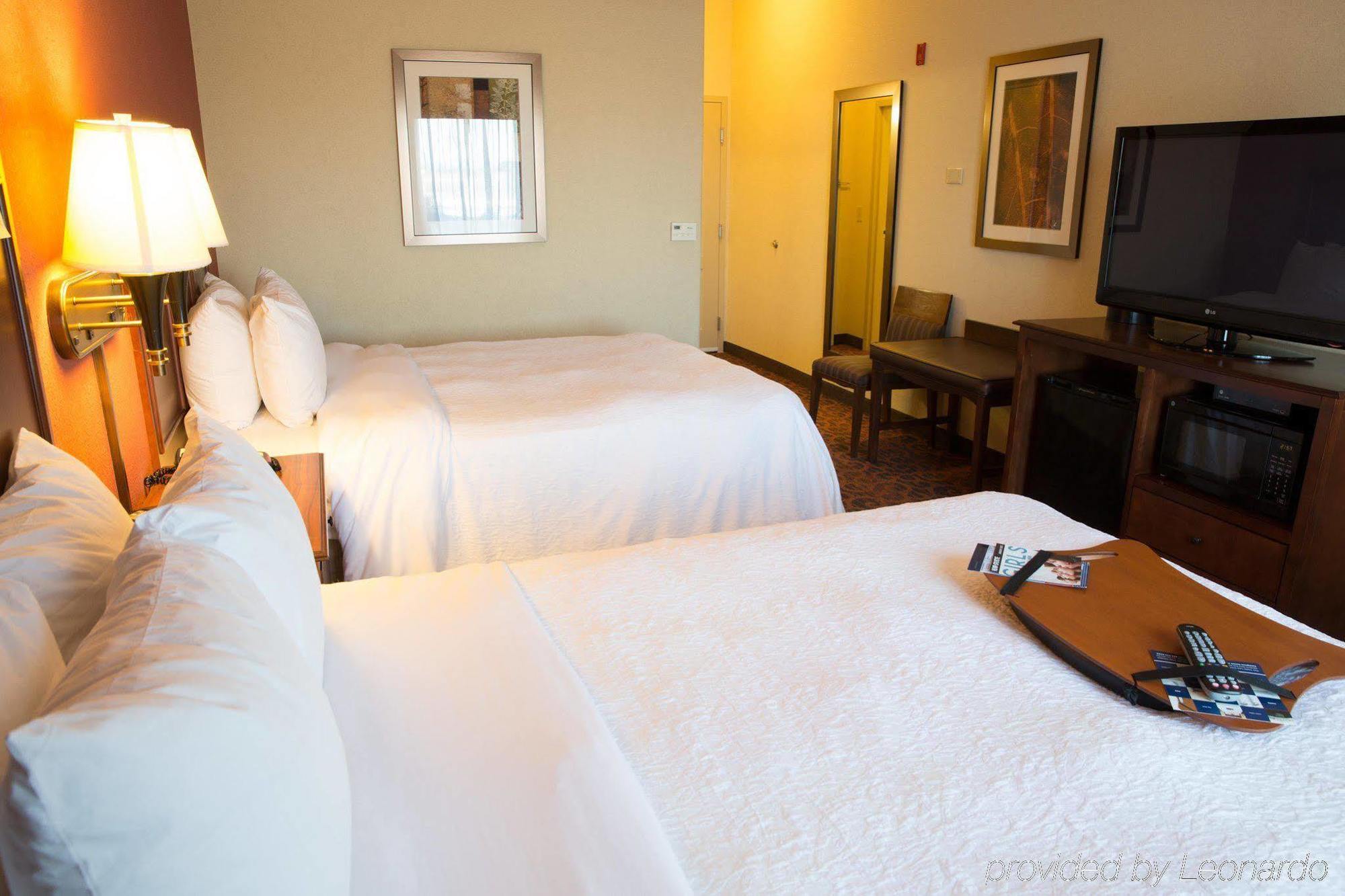 Hampton Inn Derby-Wichita Southeast Екстериор снимка